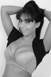 Kajol Busty Indian Escort Girl , Dubai Massage call girl