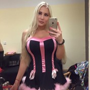 Laura, Dubai Massage call girl