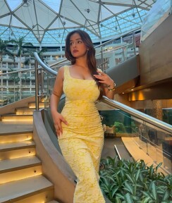 Neetu, Dubai Massage call girl